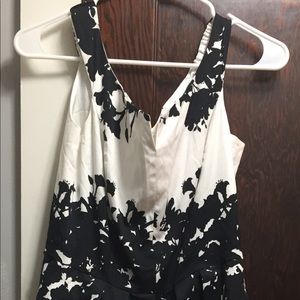 White House Black Market Sz 4, Lined Pleated Dress